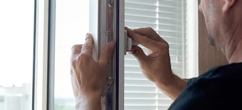 Custom Hopper Windows in Jasmine Estates, FL