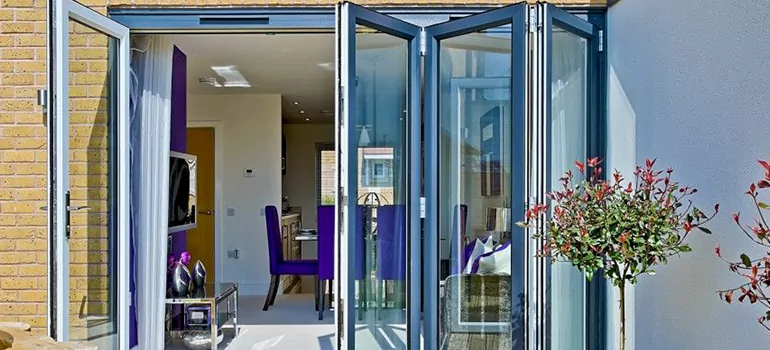 Commercial Door Glass Repair in Jasmine Estates, FL