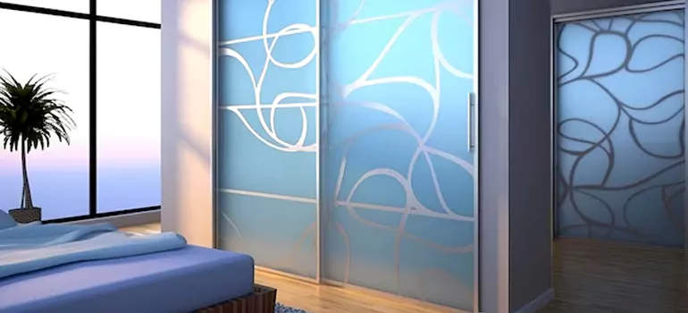 Frosting Glass Cabinet Doors in Jasmine Estates, FL