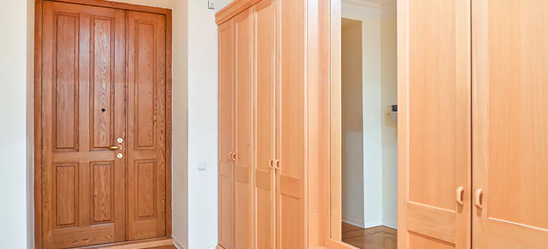 Prehung Wood Interior Doors in Jasmine Estates, FL